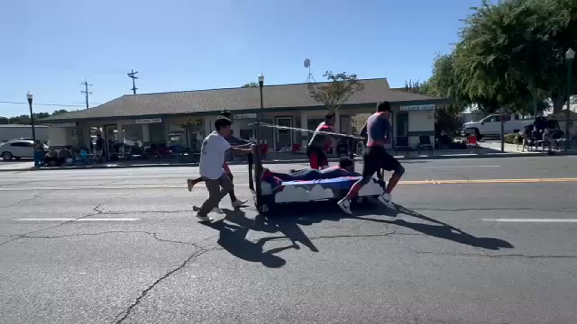 Bed races held as part of Horned Toad Derby in Coalinga - Vimarsana News
