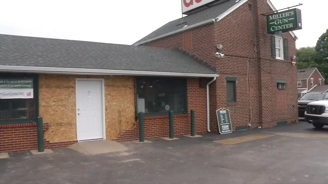 Firearms stolen after vehicle drives into Miller's Gun Store in Wilmington Manor, Delaware - Vimarsana News