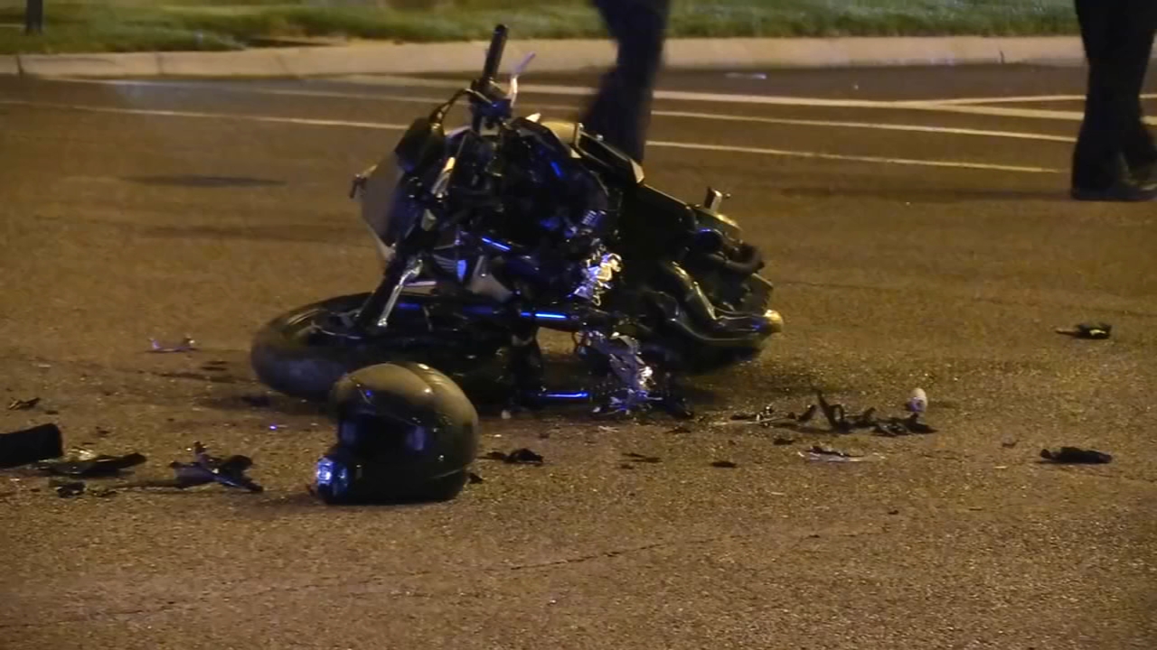 Motorcyclist seriously injured in north suburban hit-and-run: police