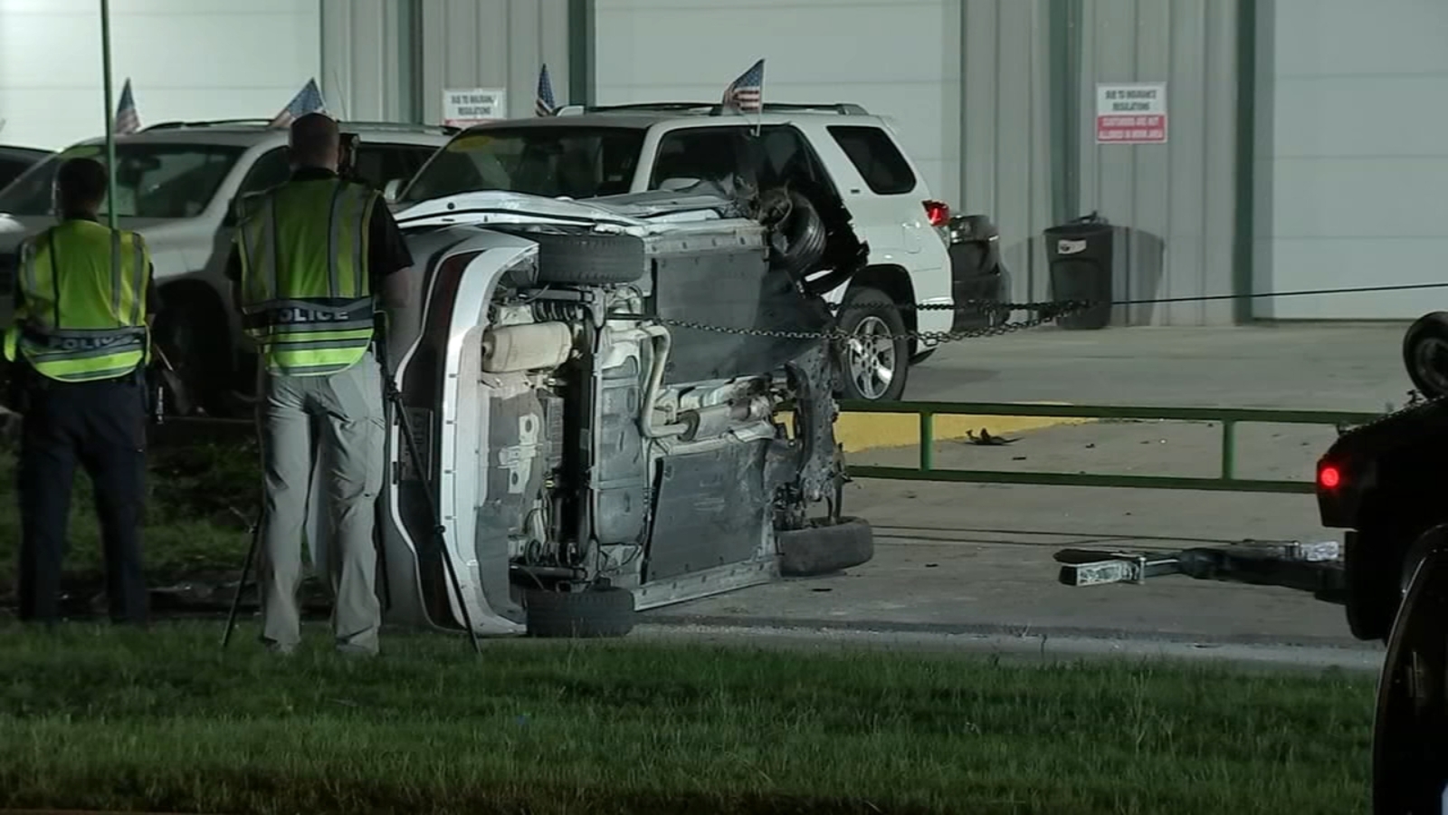 Pasadena police chase 1 dead, 4 hospitalized after chase with car