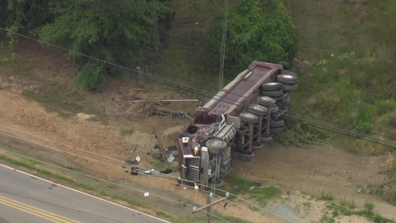 1 injured after dump truck flips over in Durham, police says - ABC11 ...