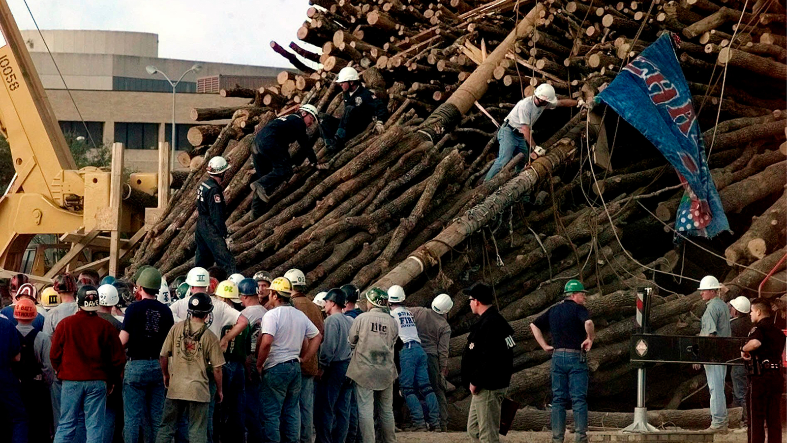 Texas A&M traditional bonfire will not return as part of renewed Texas