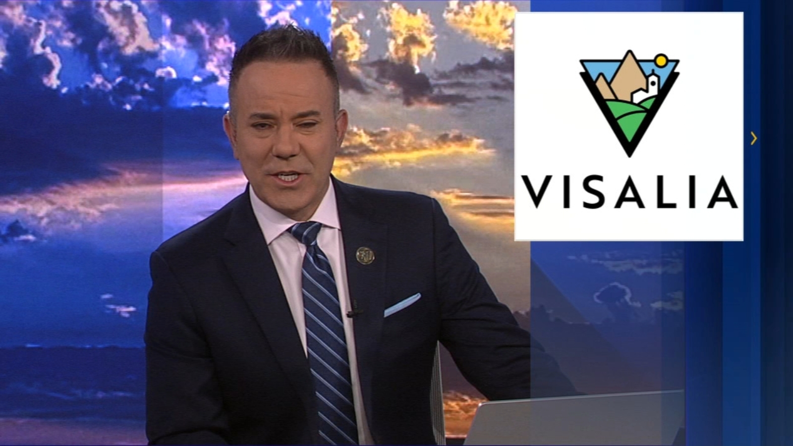 Visalia City Council votes to keep both new and old city logos