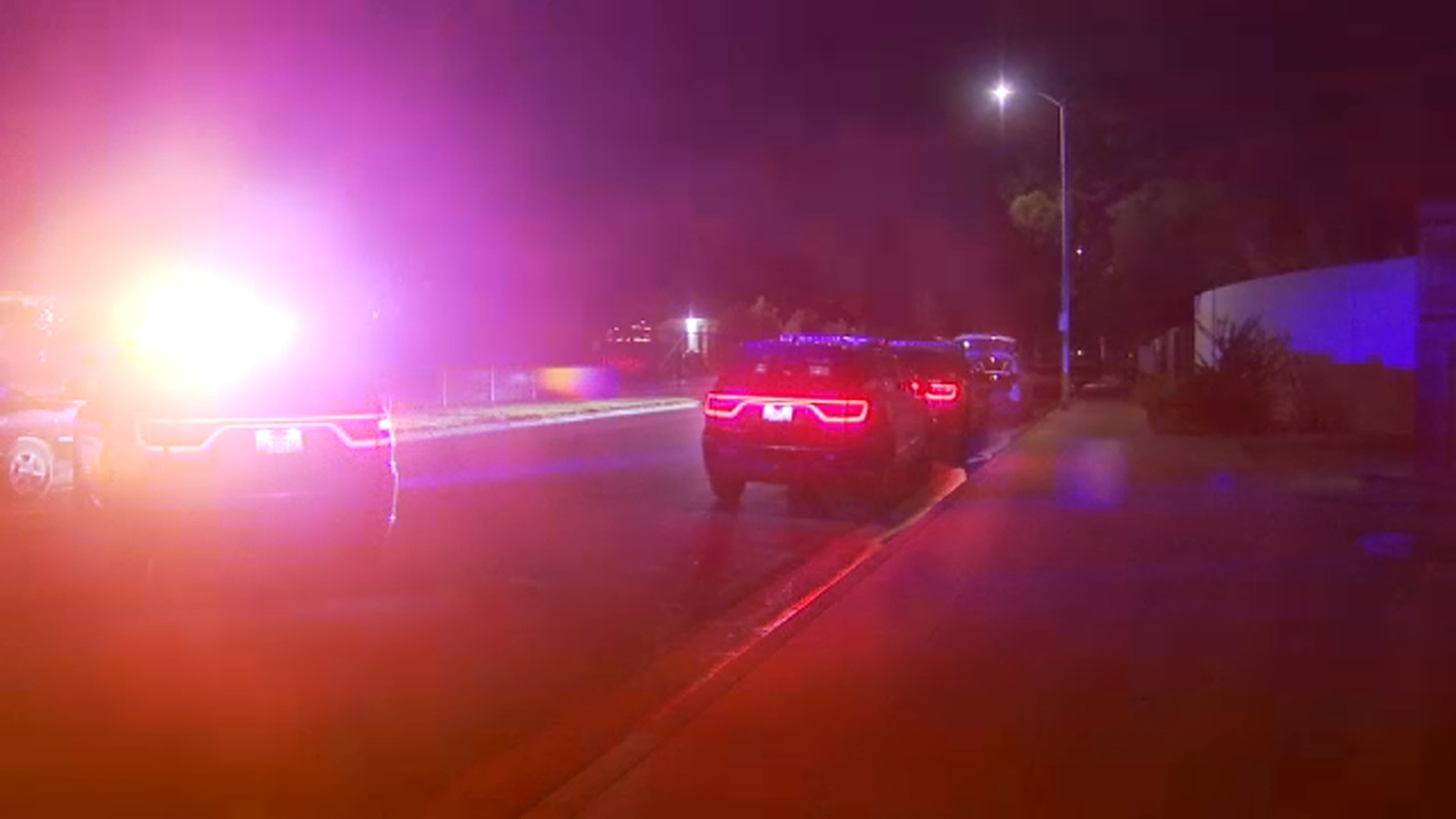 Woman suffers broken leg in central Fresno hit-and-run, police say