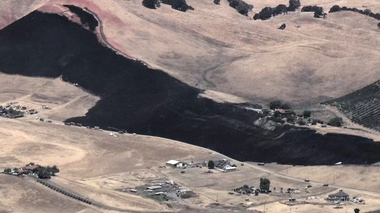 Albers Fire: Firefighters battle large vegetation fire in Brentwood - Vimarsana News