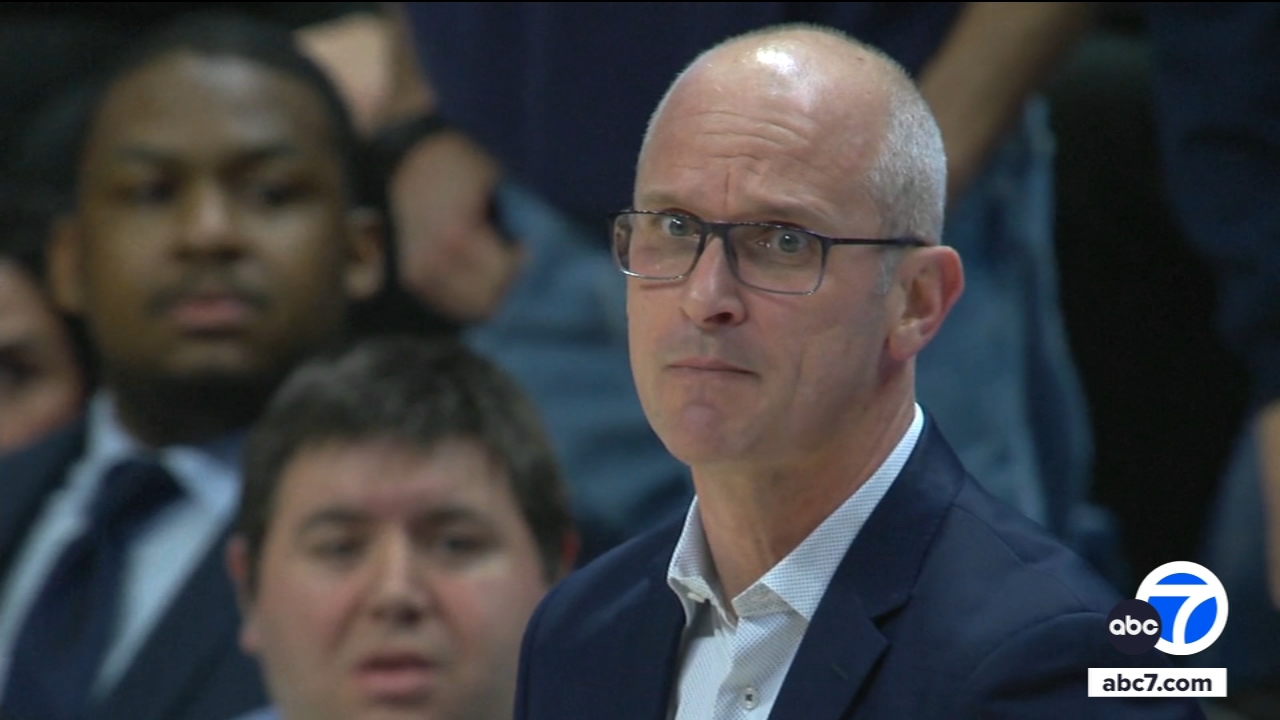 Dan Hurley turns down Lakers' head coach job