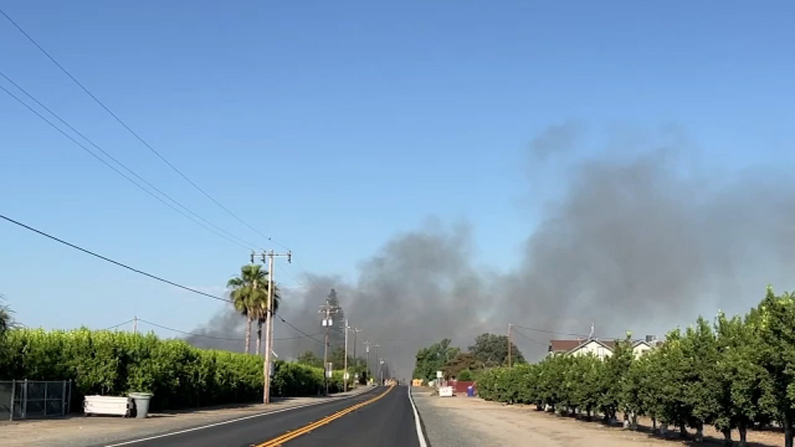 Crews battling grass fire in Tulare County