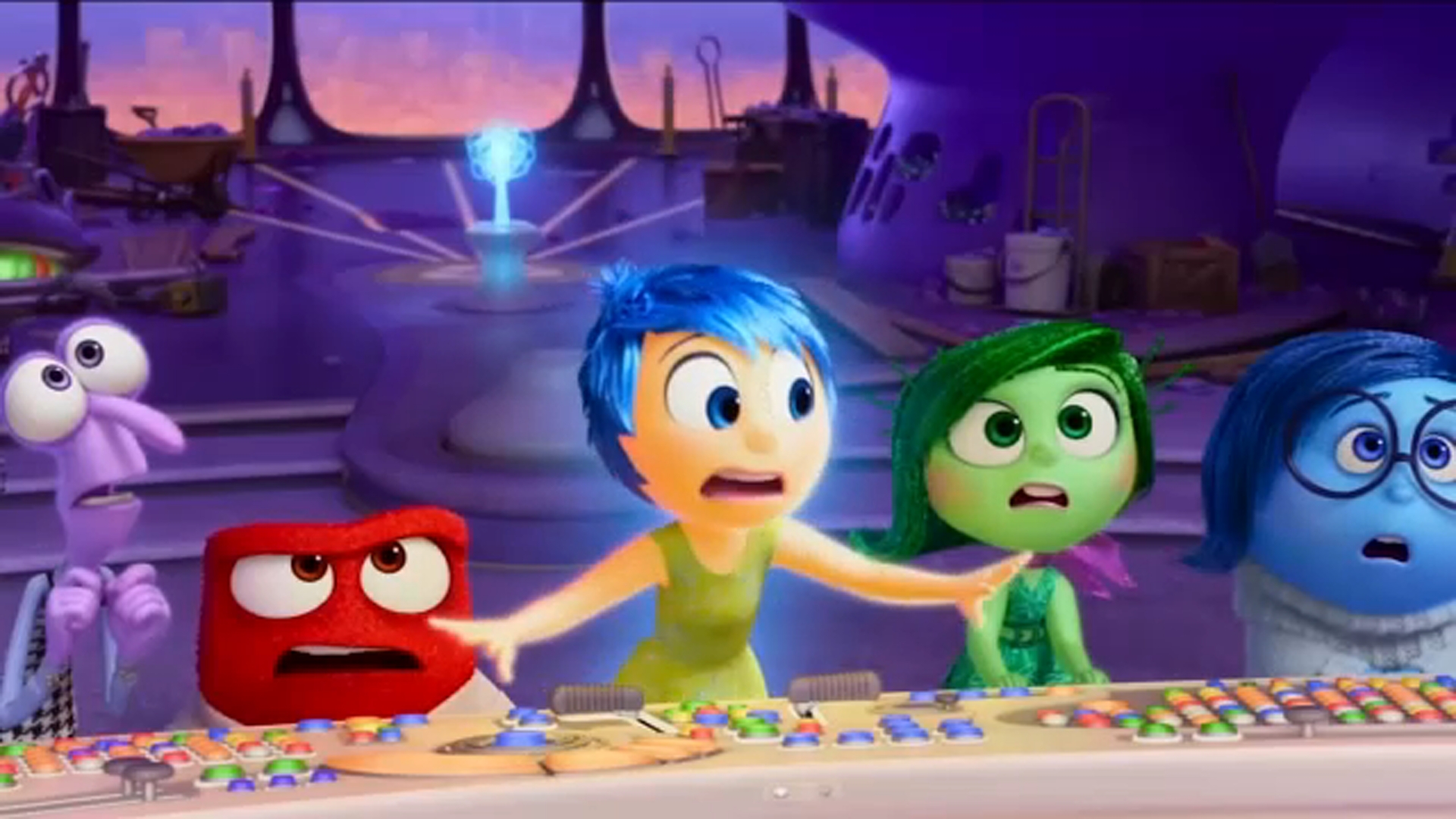 Amy Poehler and Maya Hawke talk Joy and Anxiety of 'Inside Out 2'