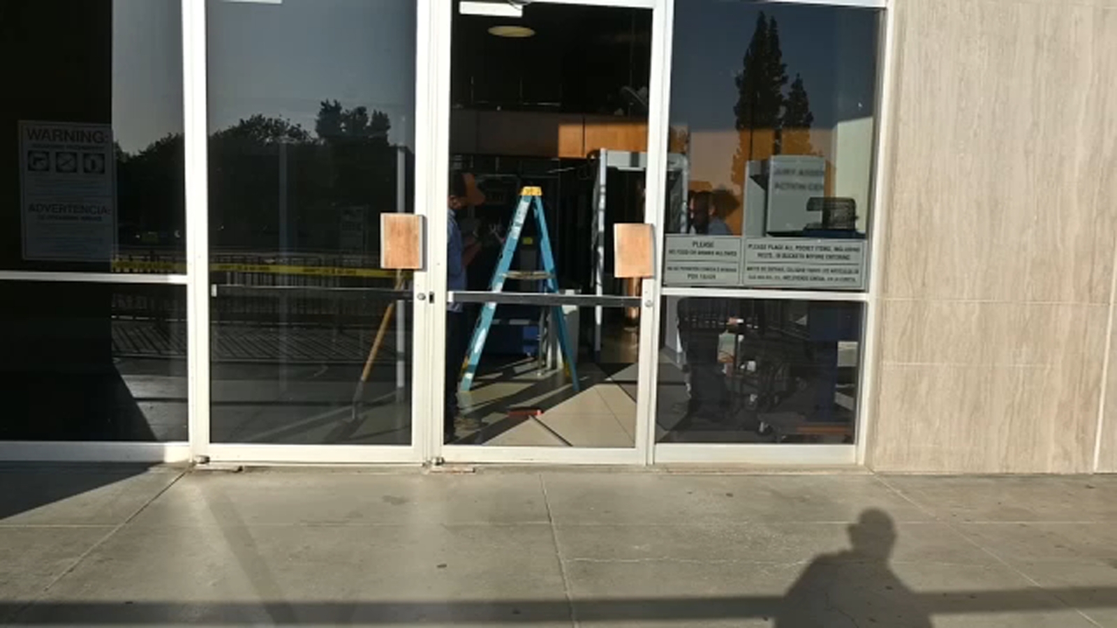 Man arrested for vandalizing Fresno courthouse, deputies say
