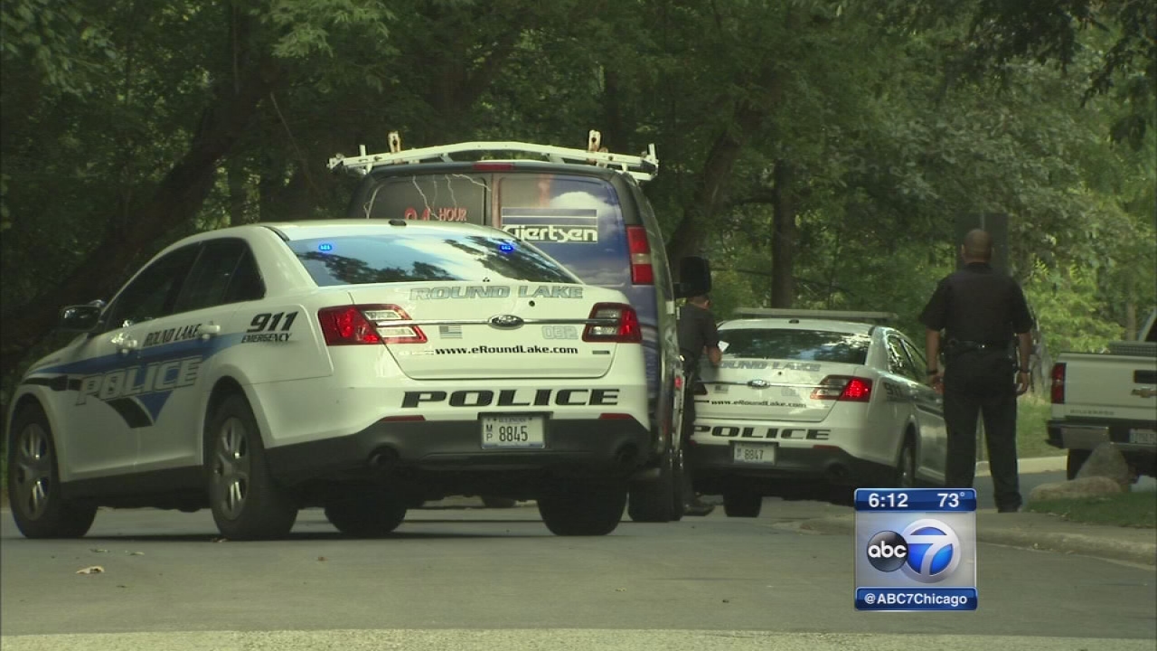 Man Shot Killed By Police In Round Lake Officer Injured Abc7 Chicago