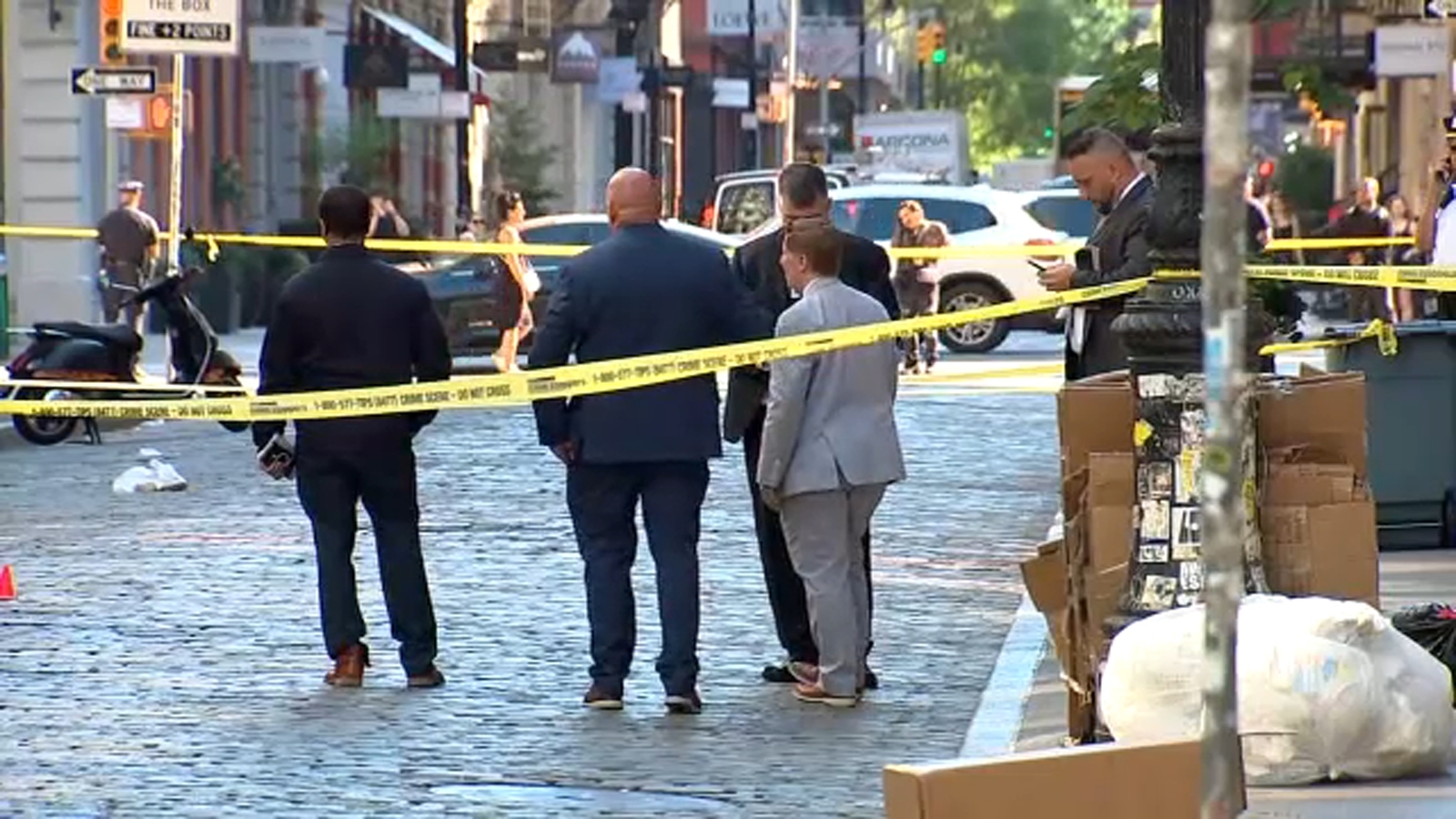 Soho deadly shooting NYPD search for suspects after man mugged, killed