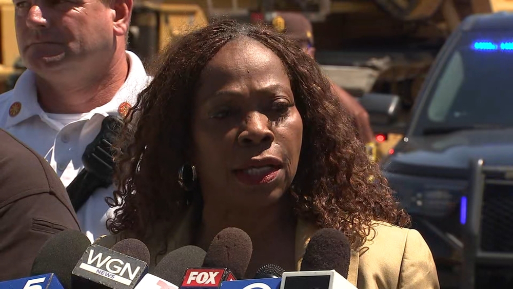 Matteson officials give update after train derails; evacuation lifted