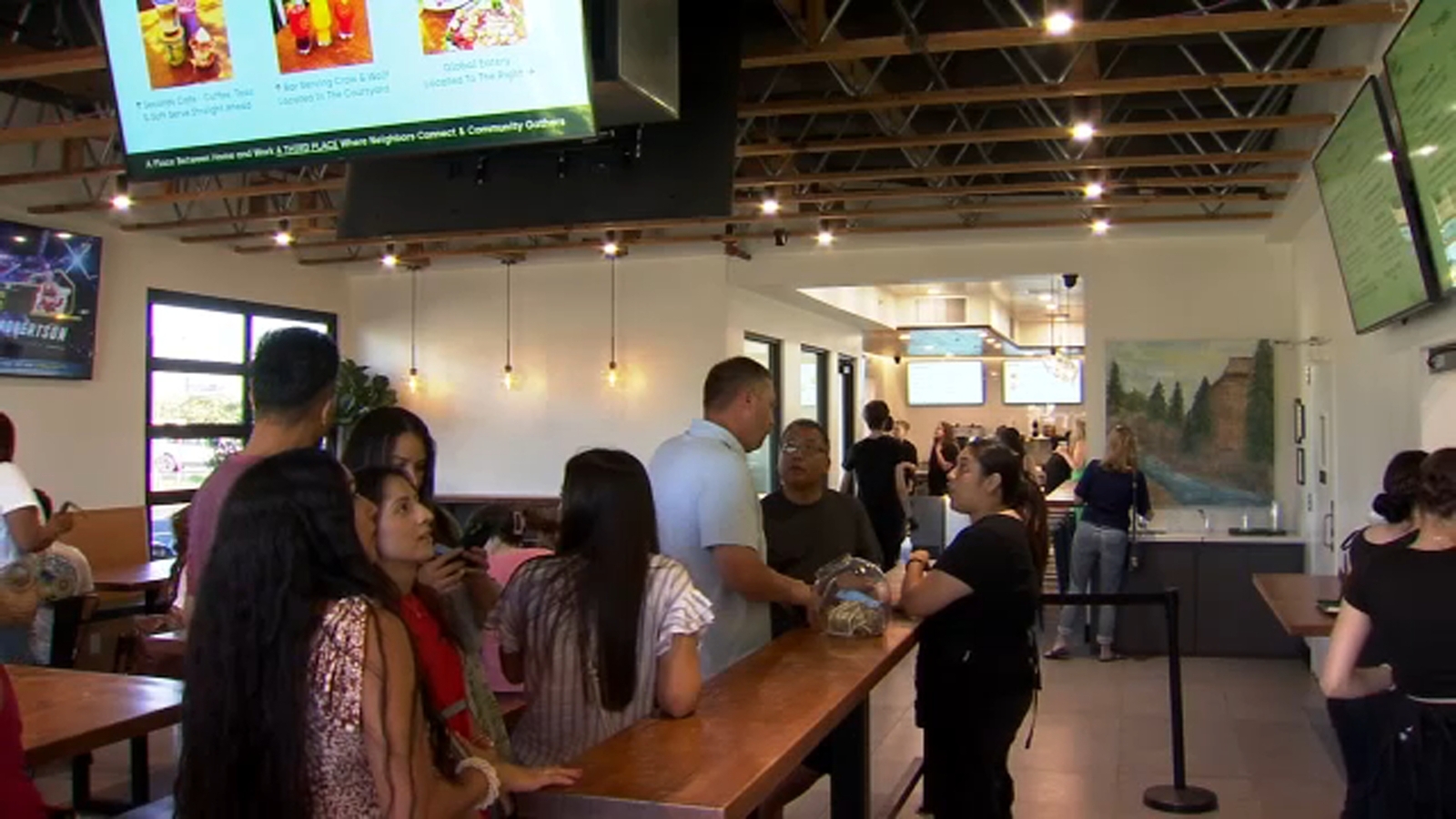 Clovis' first food hall holds grand opening
