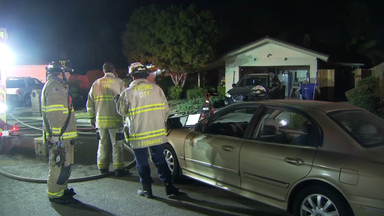 2 women rescued from house fire in northwest Fresno, officials say