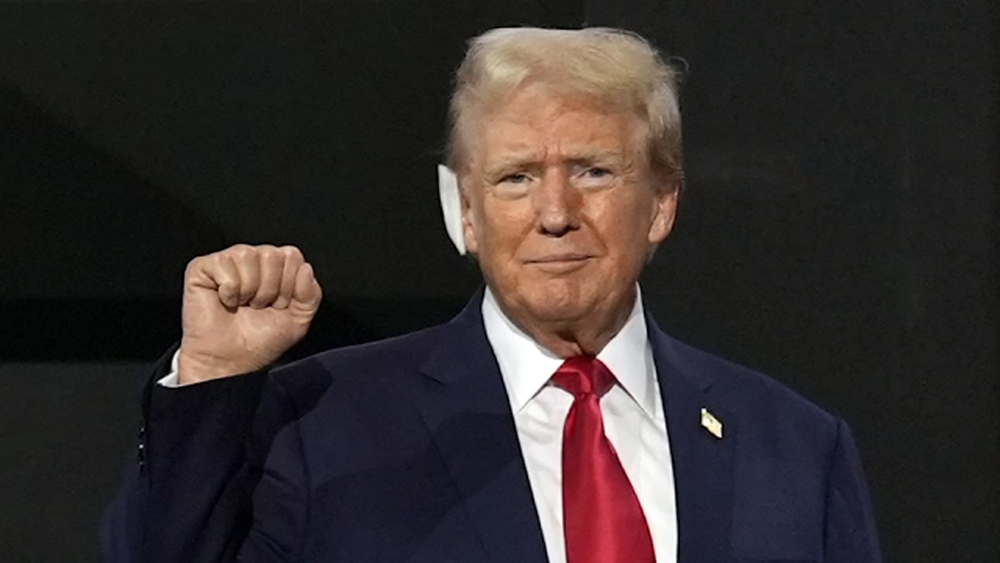 Trump appears before supporters for first time since assassination attempt