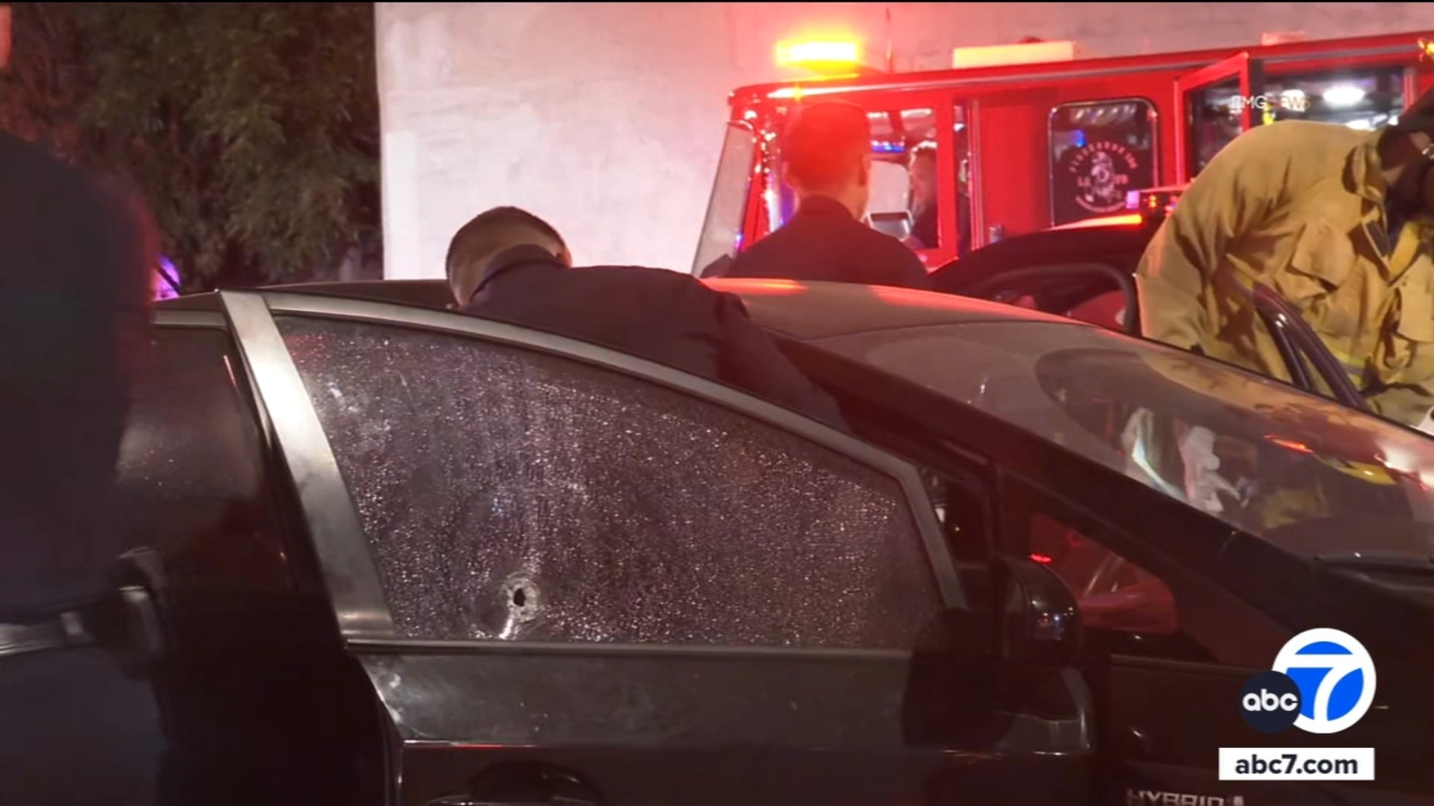 Shooting in Encino leaves 2 men injured - ABC7 Los Angeles
