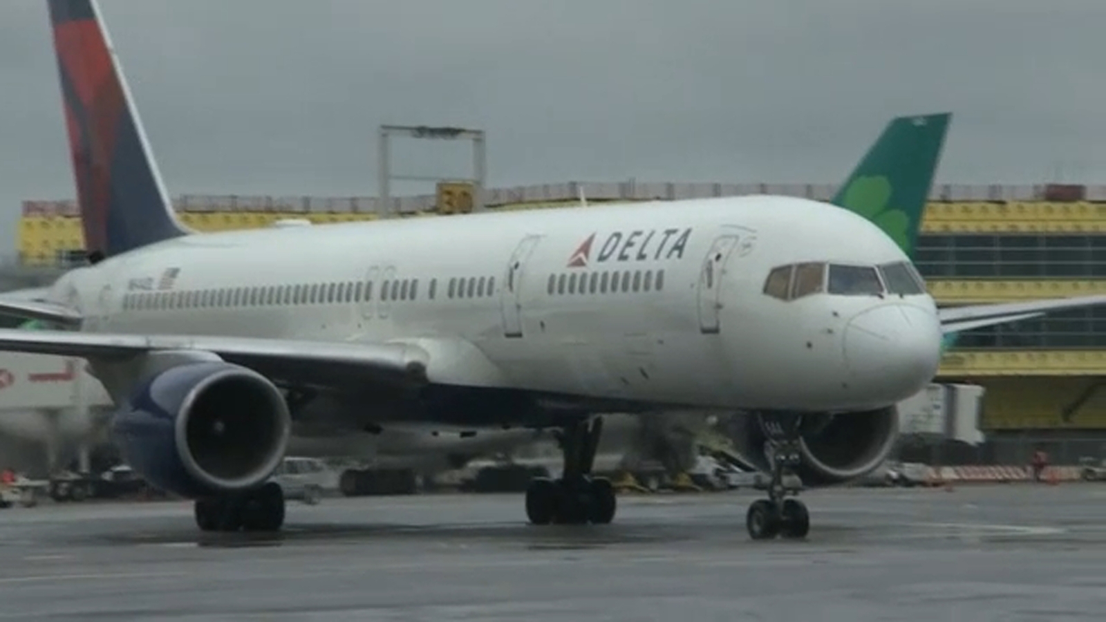 Delta flights grounded NYC travelers faces days of frustration at JFK