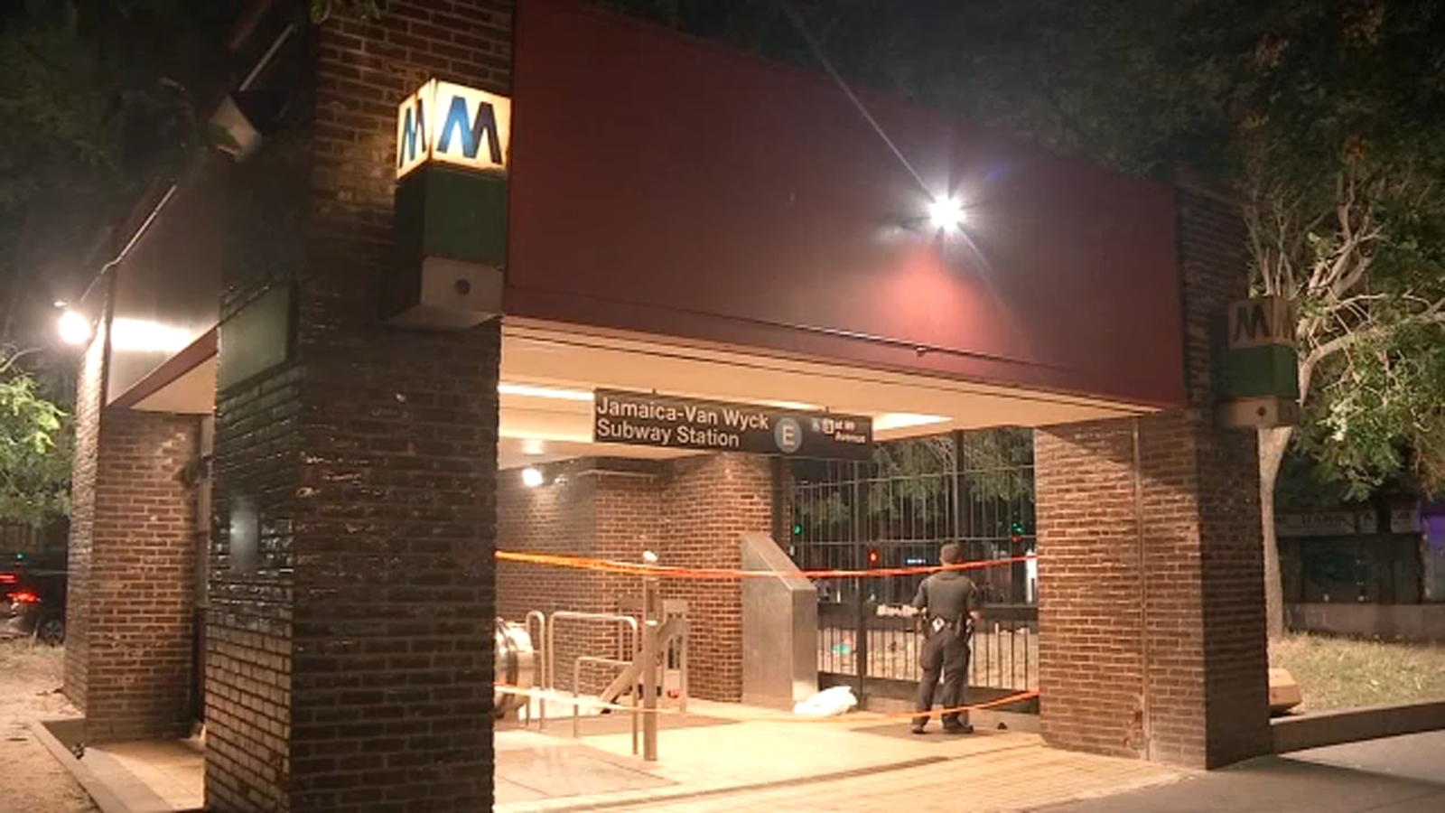 Woman critical after being stabbed multiple times at Queens subway station