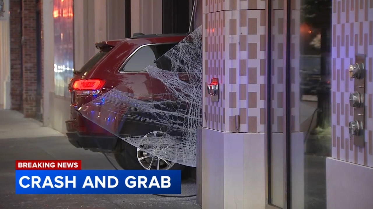 Gold Coast luxury store target to 'crash-and-grab', police say