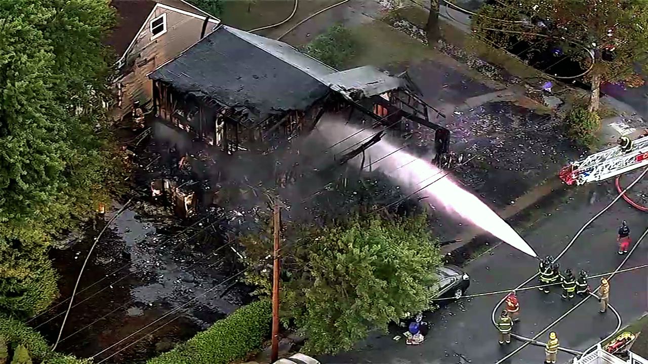 3 people hurt in twoalarm house fire Carteret, New Jersey