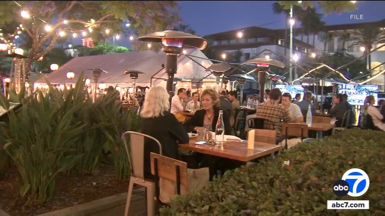 California bill would require restaurants to disclose food allergens on menus