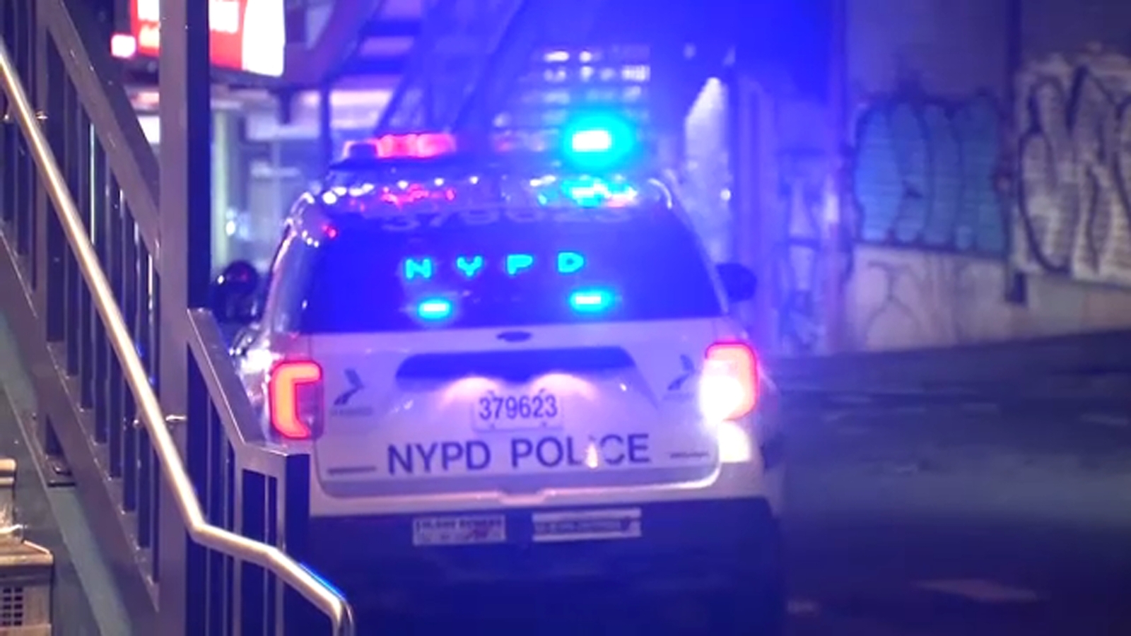 NYC subway crime: 2 men slashed in separate incidents on the subway in ...