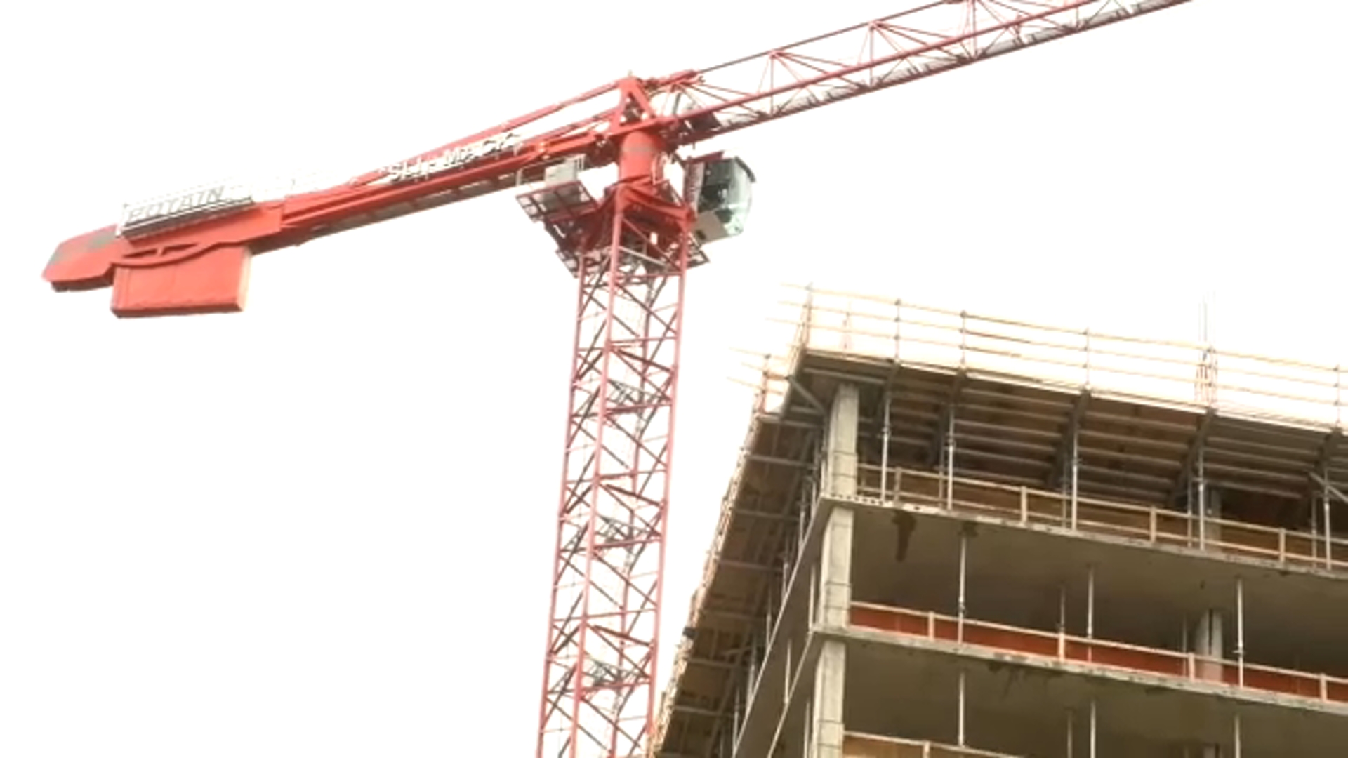 Outdoor workers preparing as Debby inches closer to NC