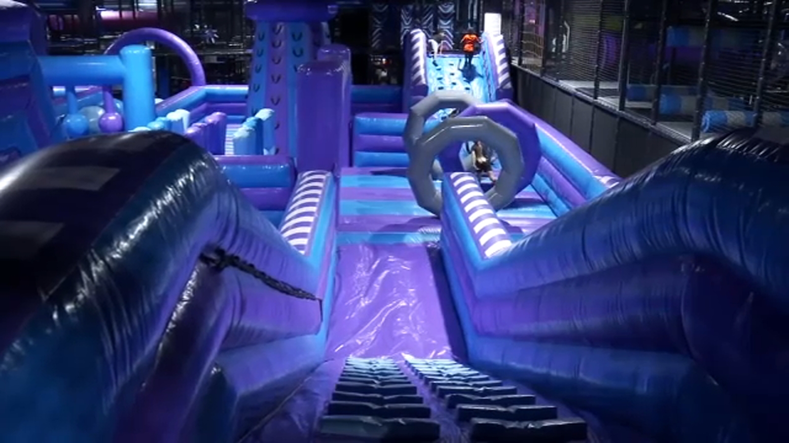 Syctron Freeplay Arena officially opens in northwest Fresno - ABC30 Fresno