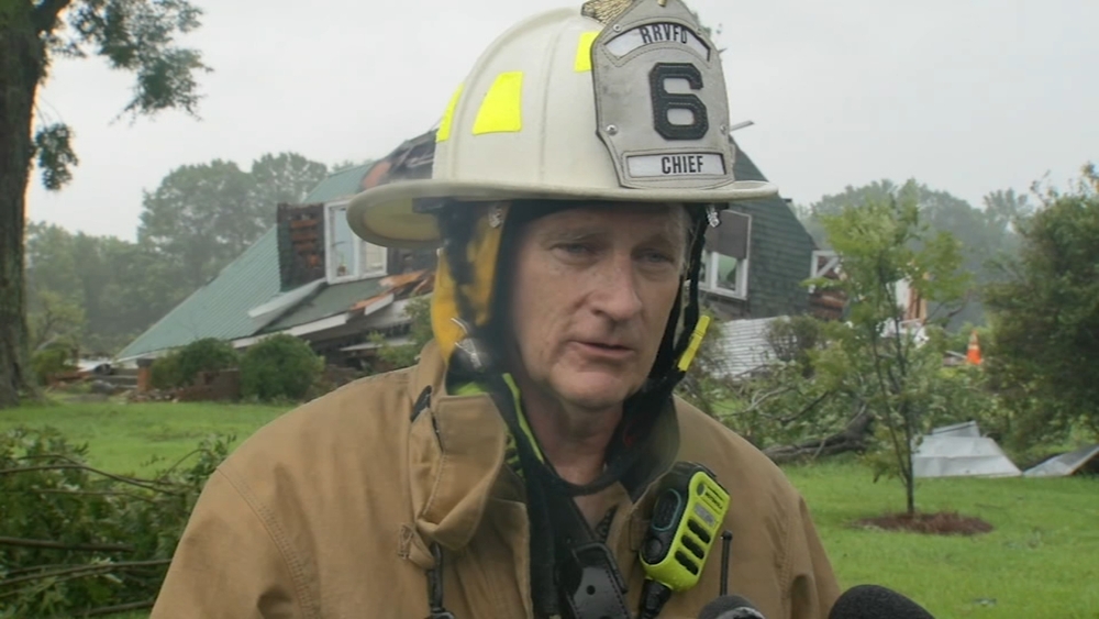  Fire Chief Walt Williamson talks tornado damage to Wilson Co. house 