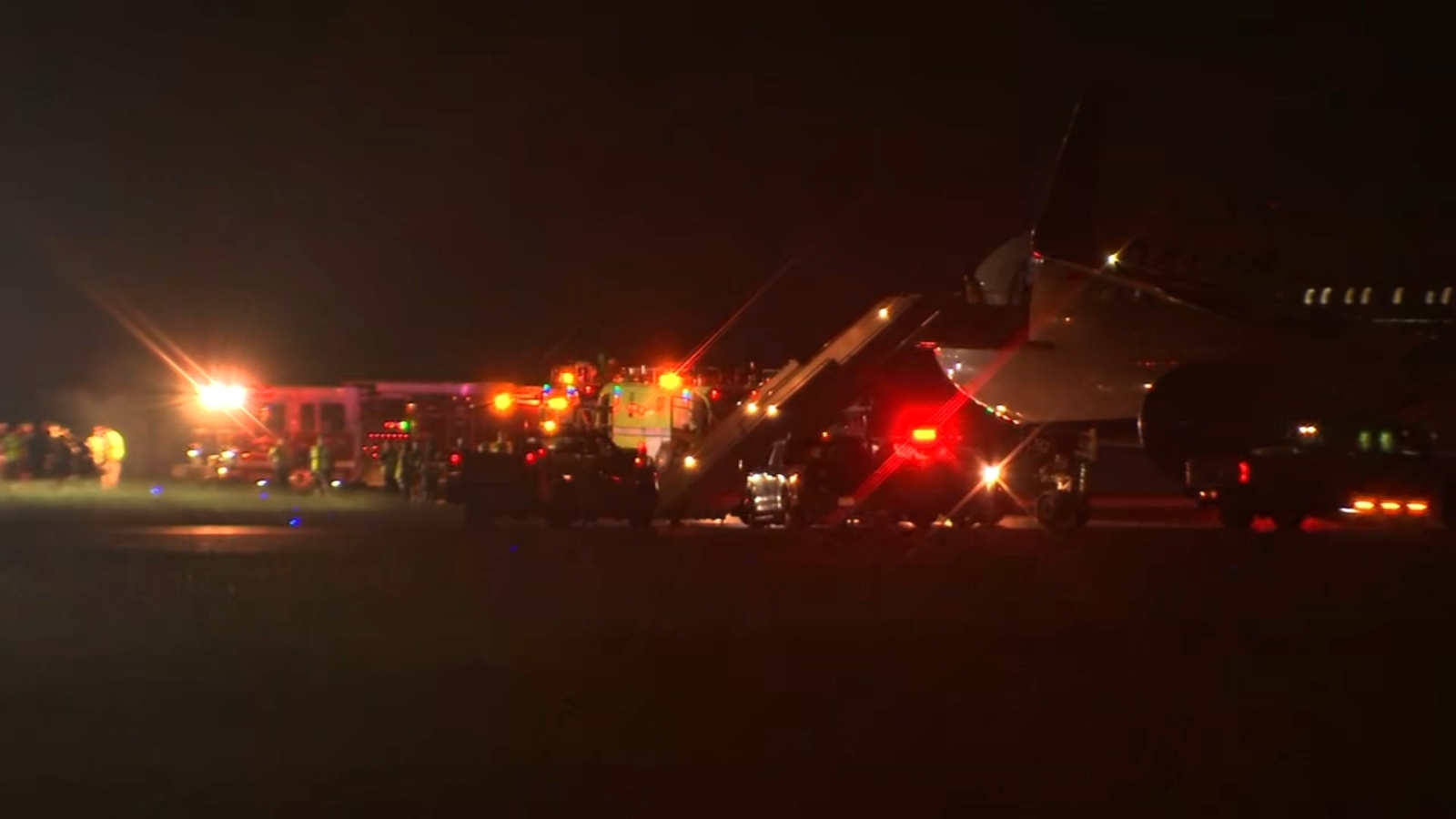 Delta plane carrying Panthers players slides off taxiway at Charlotte Douglas International Airport