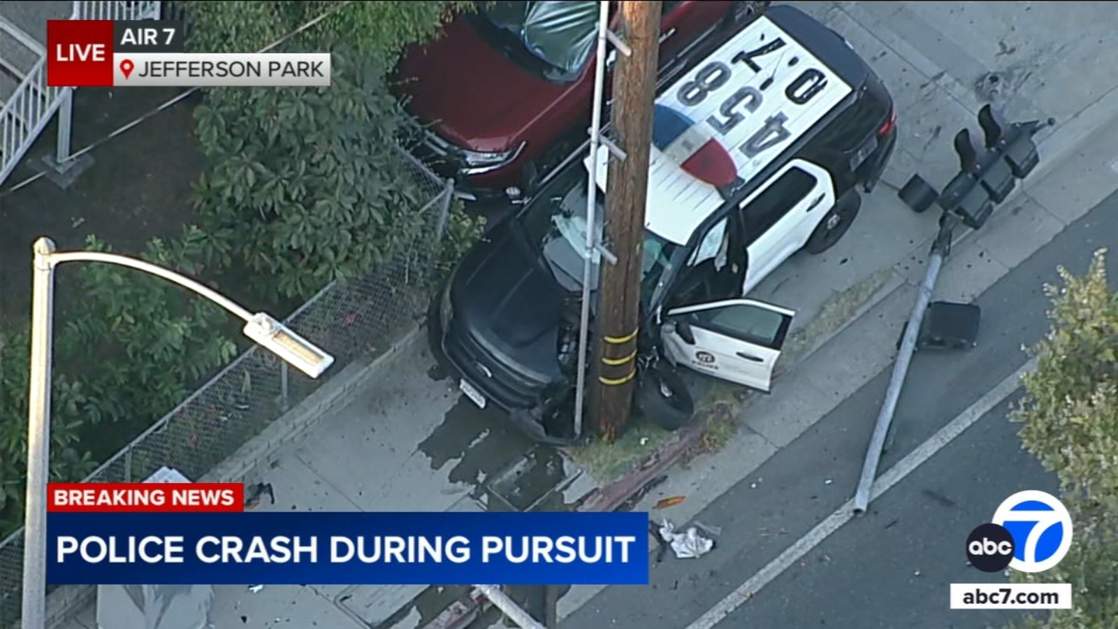 Officer crashes into light pole in South LA during chase involving ...