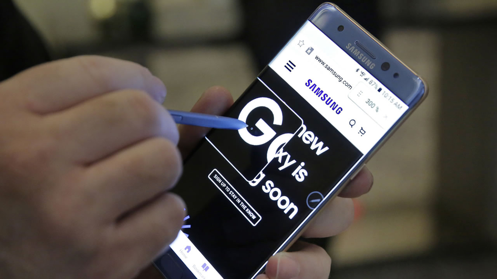 Samsung stops making Galaxy Note 7s as fresh problems emerge