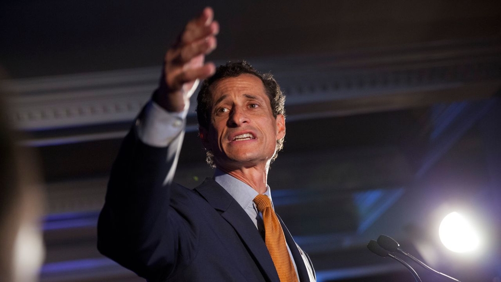 Anthony Weiner pleads guilty to obscene material charge