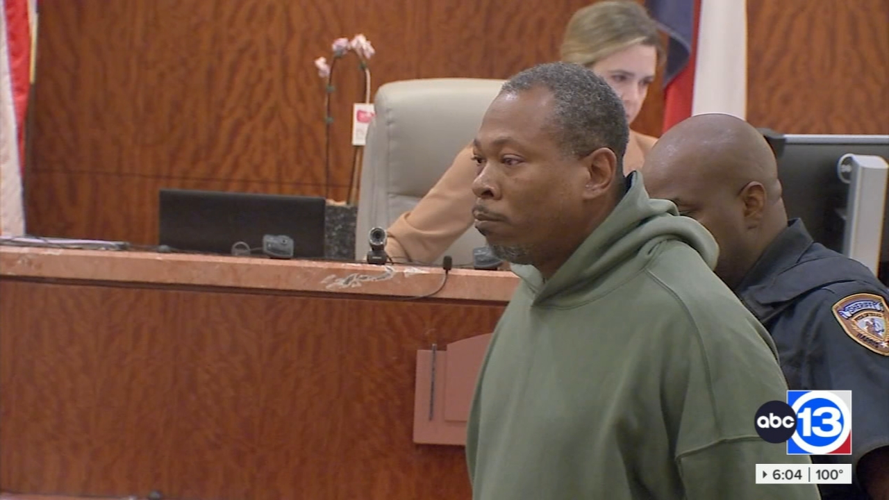Man turns himself in for allegedly killing estranged wife's boyfriend