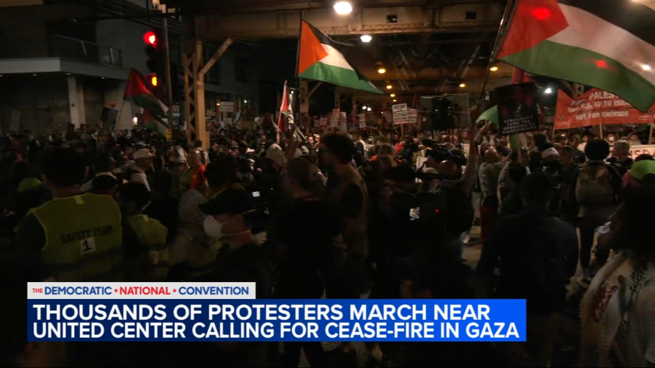 Pro-Palestinian protesters hold final march on Chicago DNC