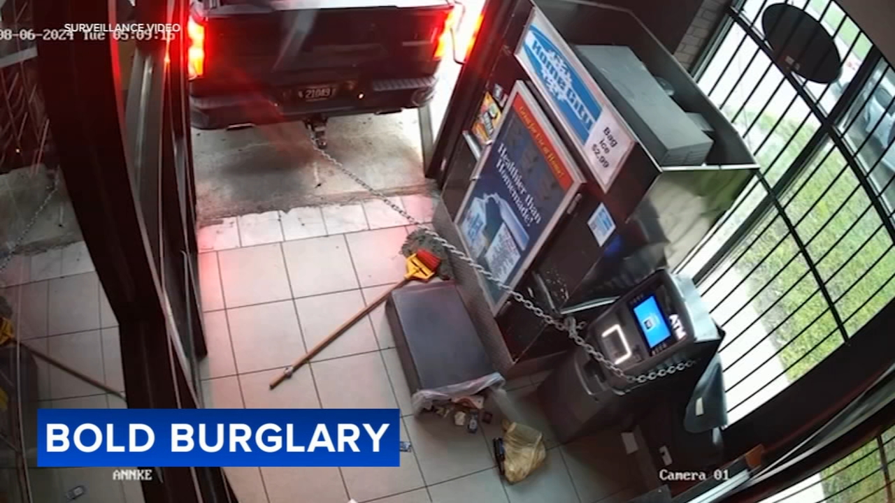 Burglars use truck to rip gate off of South Side gas station | VIDEO