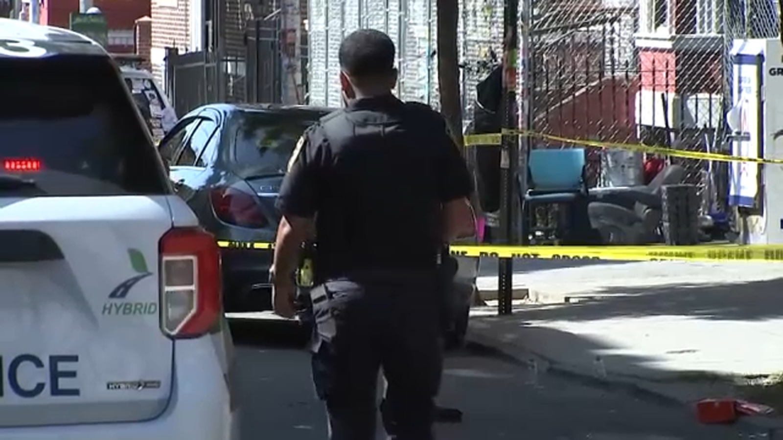 Bronx double shooting: Man, woman injured in Crotona Park East - ABC7 ...