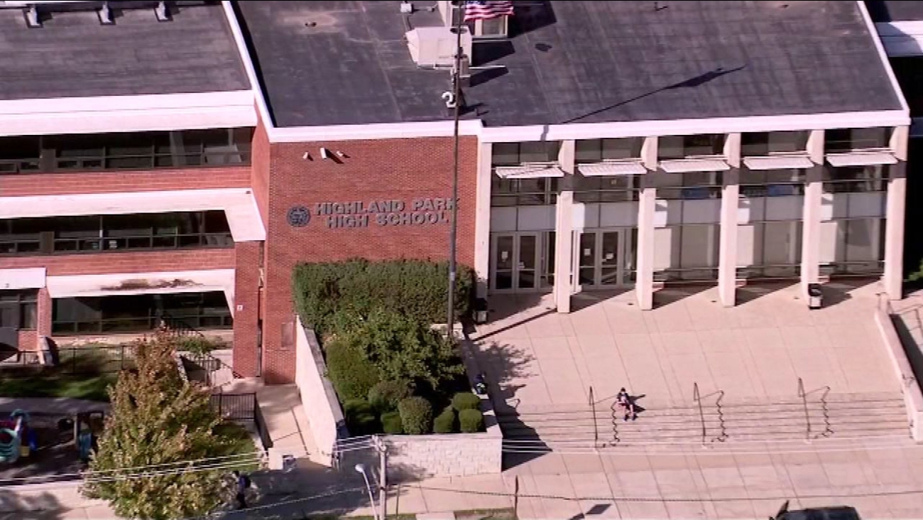 Lead Found In Water At Highland Park High School Abc7 Chicago
