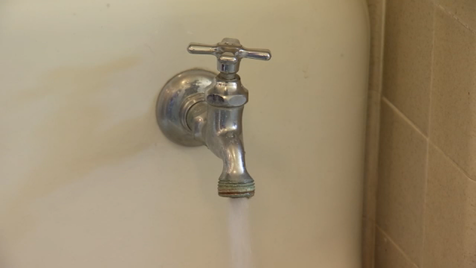 Lindsay wins $9.5M settlement after toxic chemicals found in water