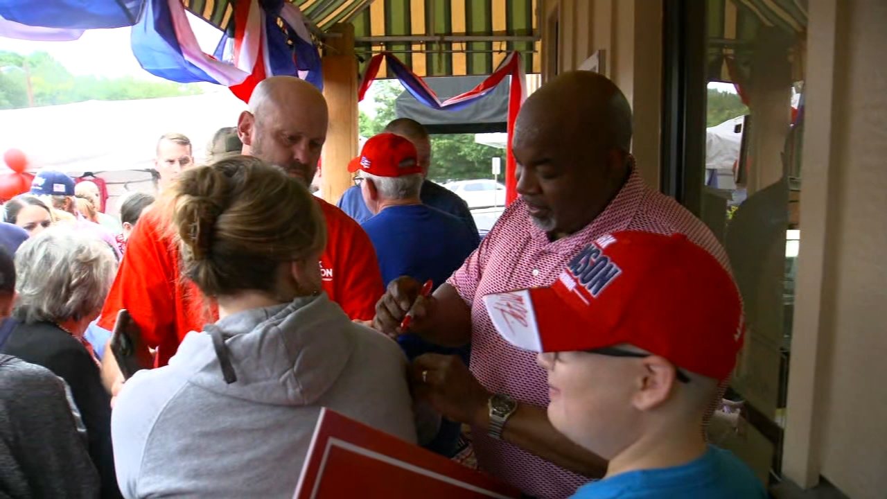Mark Robinson stays on the campaign trail