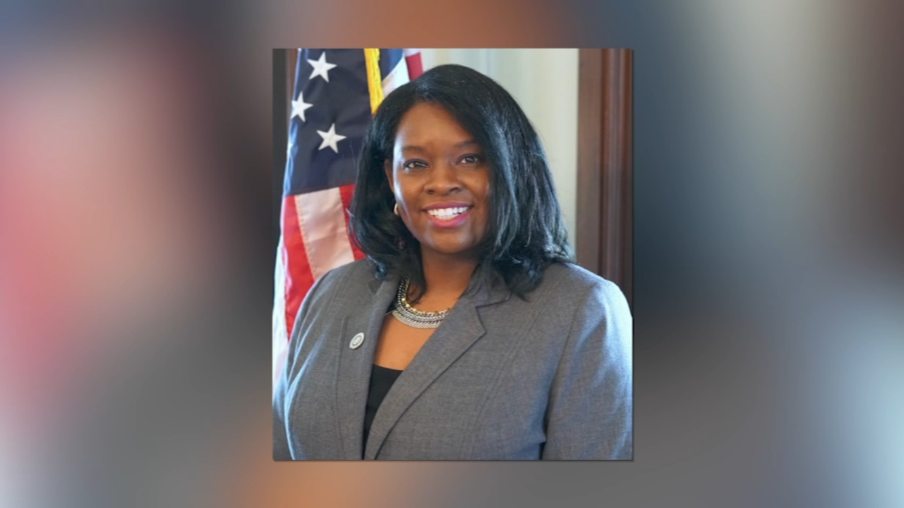 Robinson names new chief aide as staff departures grow