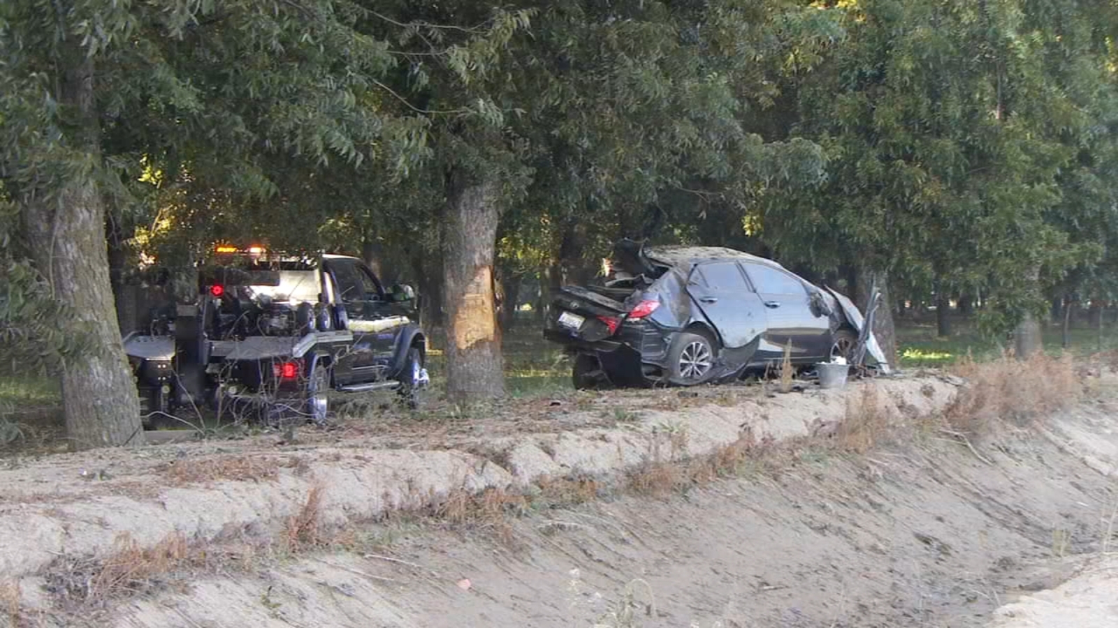 2 injured in solo-car rollover crash in Fresno County