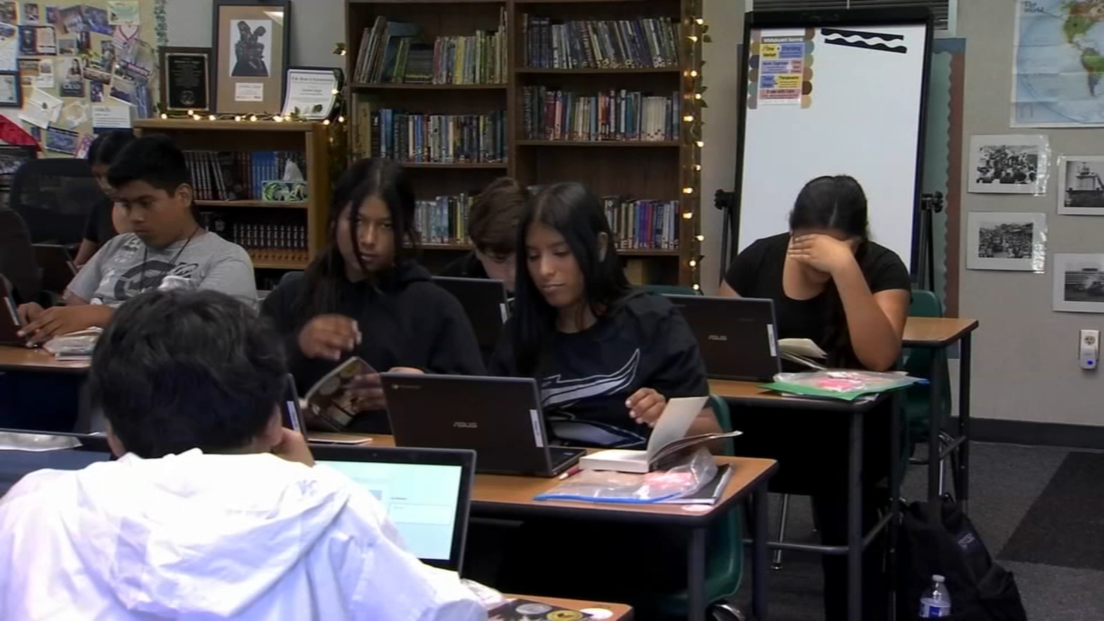 Citrus Middle School sees positive changes after implementing ''no cell phone'' contract