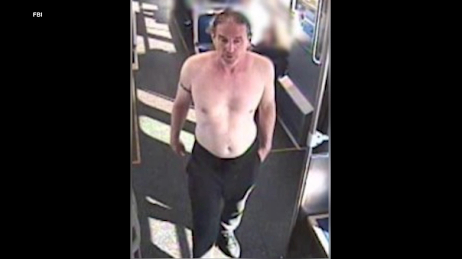 Chicago crime: FBI searching for 'Bare-Chested Bandit' wanted in Loop ...