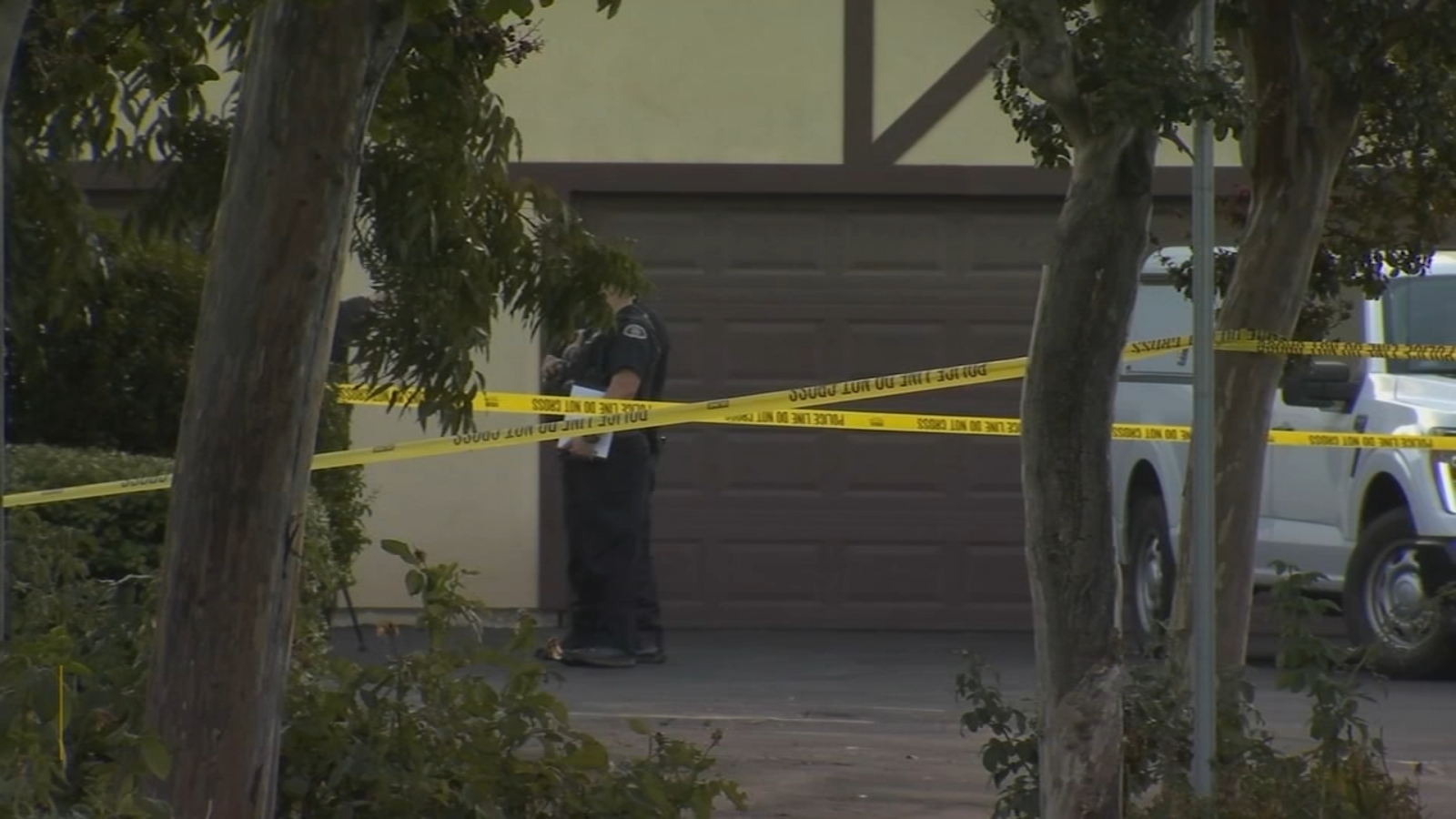 Man and woman found shot dead in Tulare home, police say - ABC30 Fresno