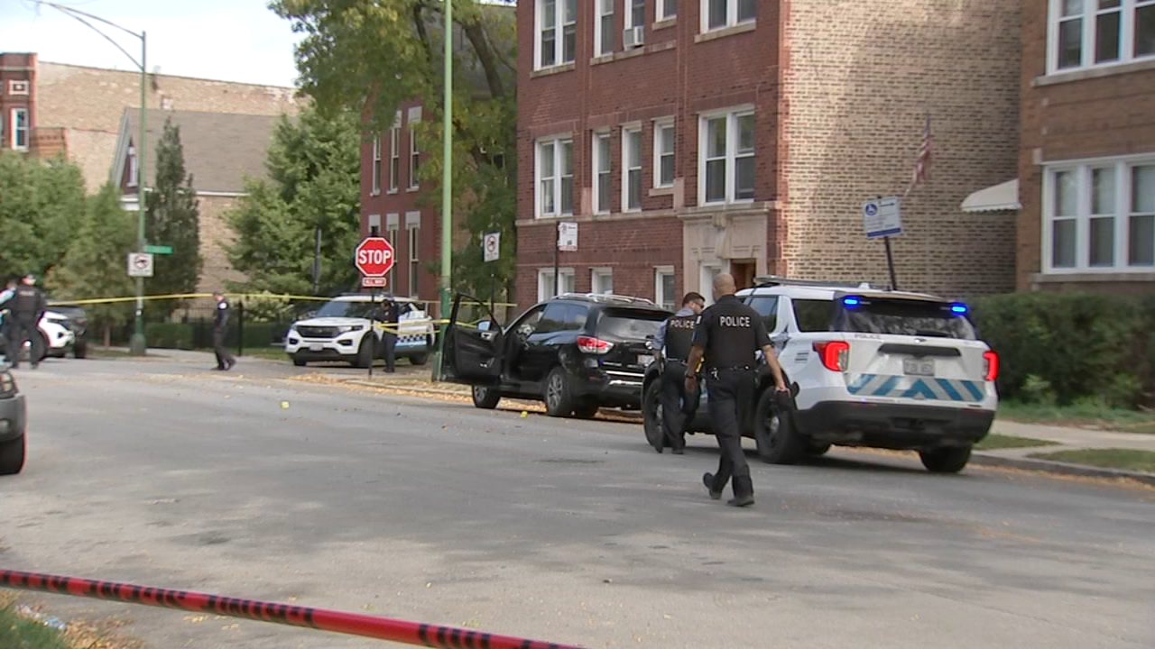 Woman fatally shot while sitting in car on SW Side: CPD