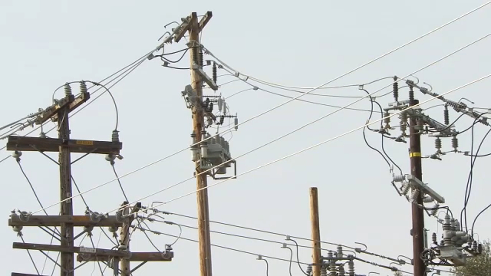 PG&E warns of potential power shutoffs in Central California due to fire concerns