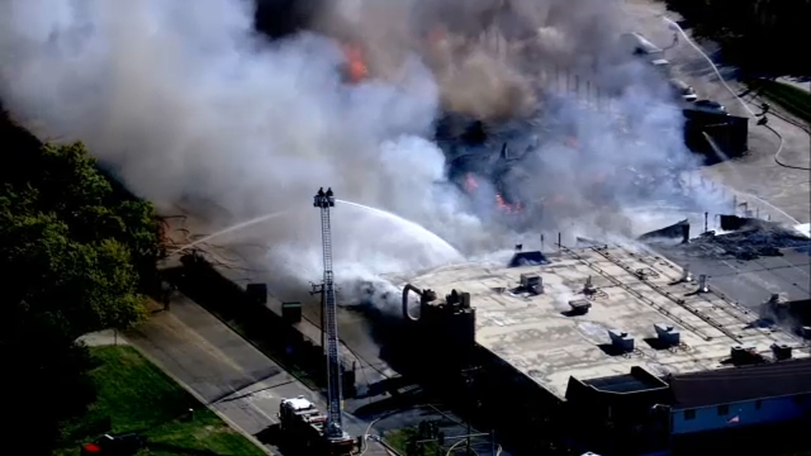 Large fire breaks out at TriStar & Top Co. on Cedar Road in