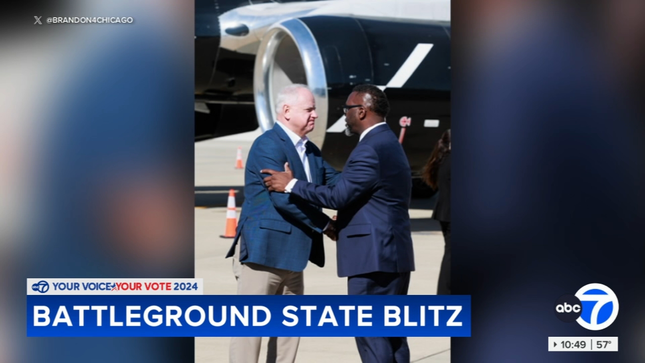 Walz urges supporters to finish strong at Chicago fundraiser