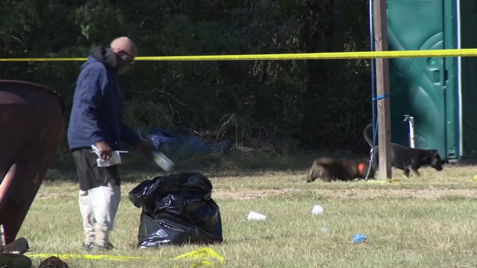 3 killed and 8 injured by gunfire following a Mississippi school's